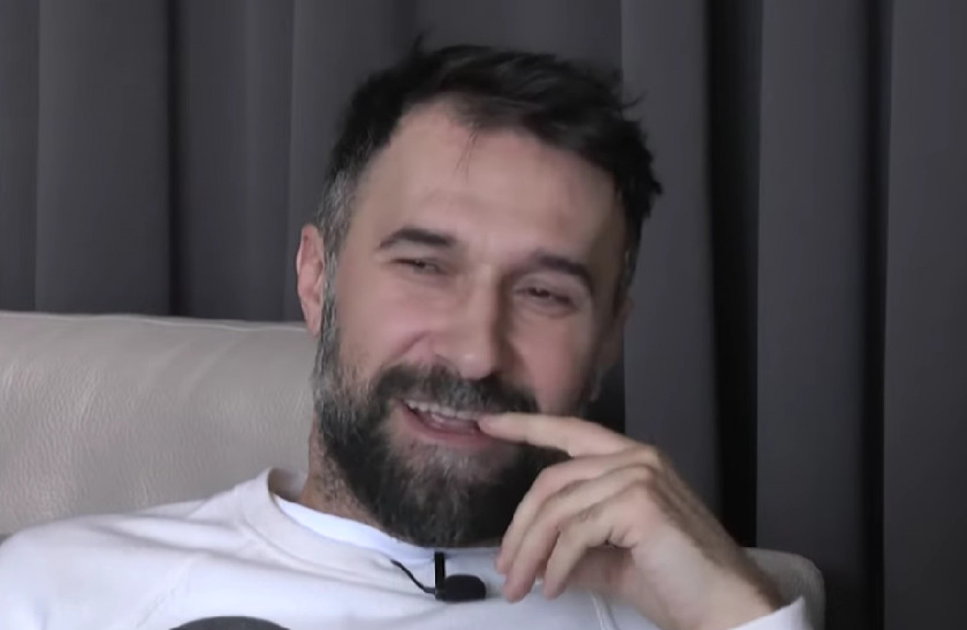 Pred Hrvatsku novinari guraju svoje, Mirka niđe nema