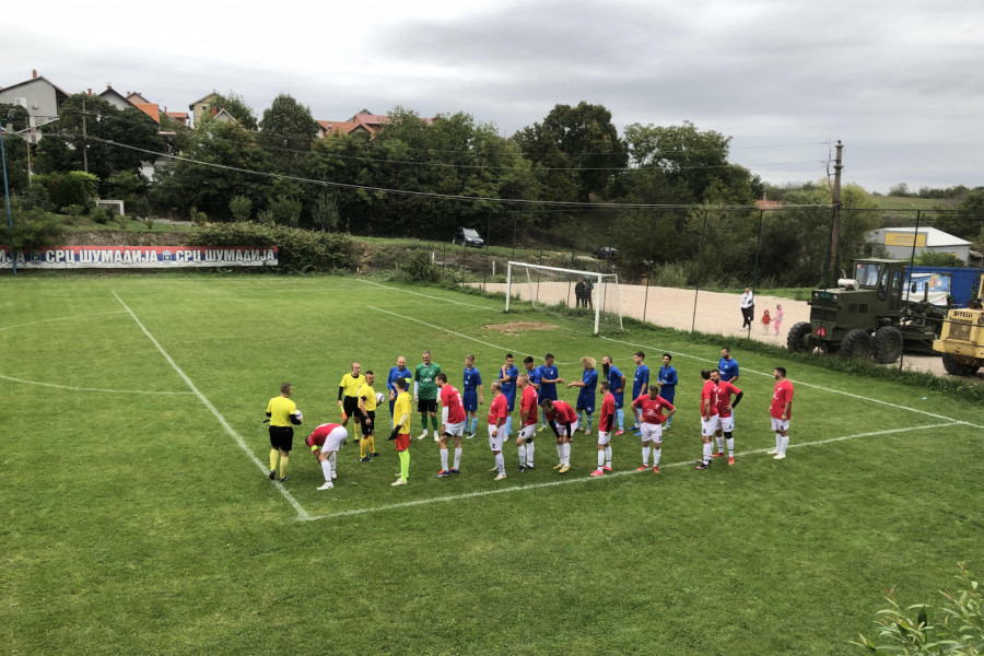 LIDER UBEDLJIV NA SVOJOJ BOMBONJERI: B2000 počastio šesticom goste iz Natalinaca