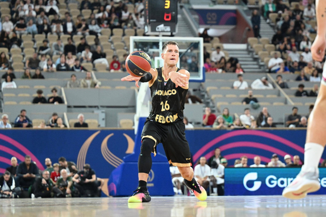 ŠOK! OGLASIO SE NEMANJA NEDOVIĆ: Nakon prelaska Kalatesa u Partizan, podelio samo jedno! (FOTO) ŠOK! OGLASIO SE NEMANJA NEDOVIĆ: Nakon prelaska Kalatesa u Partizan, podelio samo jedno! (FOTO)