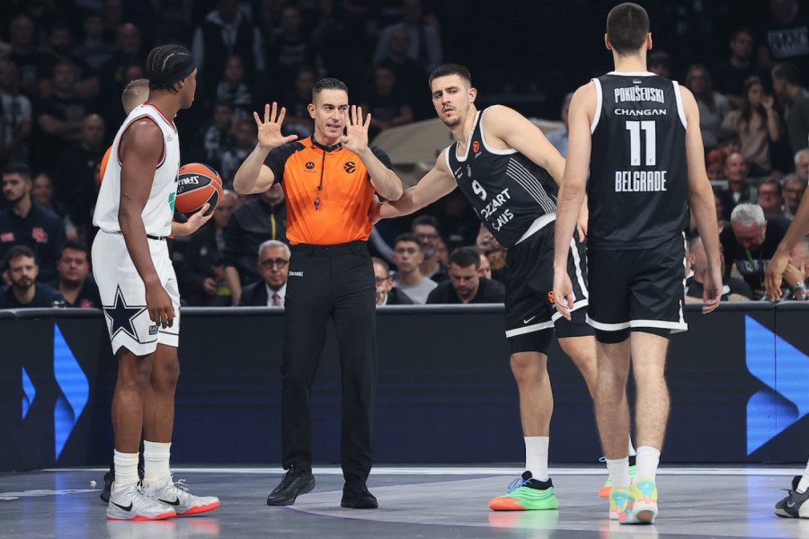 MESINA ODMAH TRAŽIO TAJM-AUT! Partizan nastavio u svom stilu!