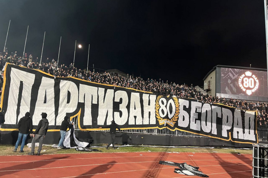 ŽURKA NA STADIONU PARTIZANA: Grobari napravili ŠOU pre početka spektakla! (VIDEO)