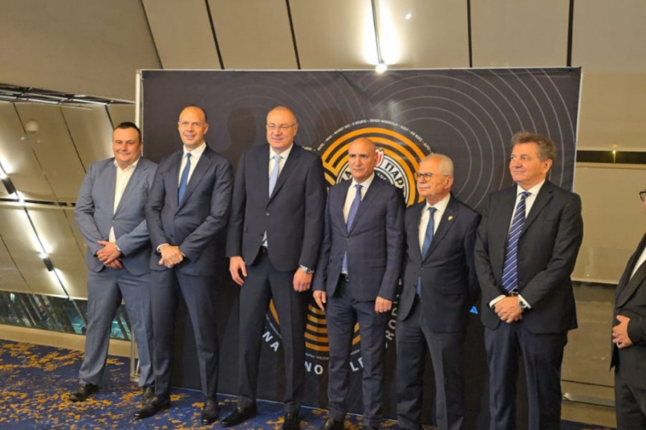 STIGLA I DELEGACIJA FK CRVENA ZVEZDA: JSD Partizan organizovao proslavu u čast jubileja! (VIDEO)