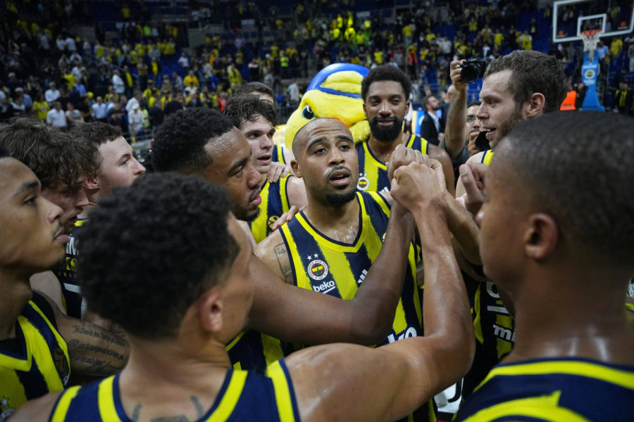 POTVRĐENO! Fenerbahče oslabljen protiv Zvezde Meridianbet!