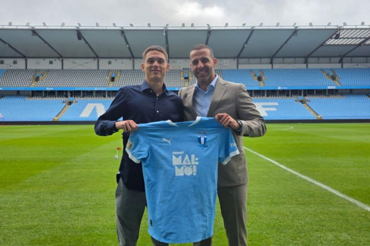 PUČE BOMBA: Srbin krenuo stopama Zlatana Ibrahimovića - pao večni klupski rekord! (FOTO) PUČE BOMBA: Srbin krenuo stopama Zlatana Ibrahimovića - pao večni klupski rekord! (FOTO)