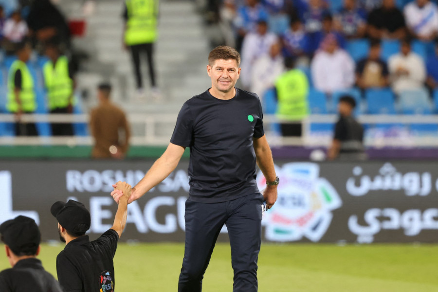 STIVEN DŽERARD SE VRAĆA NA MESTO USPEHA!