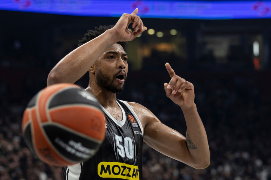 BIVŠI IGRAČ PARTIZANA DUŽE VREME VAN PARKETA: Ogroman problem za Hapoel!