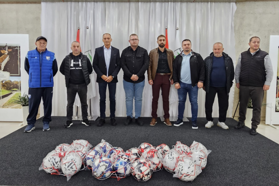 DELEGACIJA FSV POSETILA SREMSKU MITROVICU: Prisustvovali čelnici lokalnih klubova