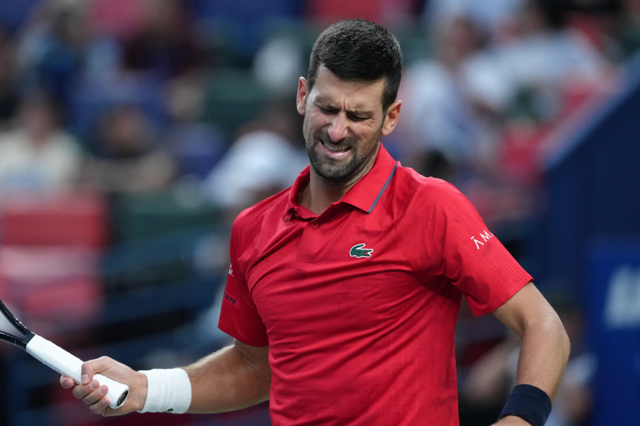 ZAŠTO SE NOVAK POVREĐUJE? Zanimljiva teorija - stručnjak zabrinuo sve Đokovićeve navijače! ZAŠTO SE NOVAK POVREĐUJE? Zanimljiva teorija - stručnjak zabrinuo sve Đokovićeve navijače!