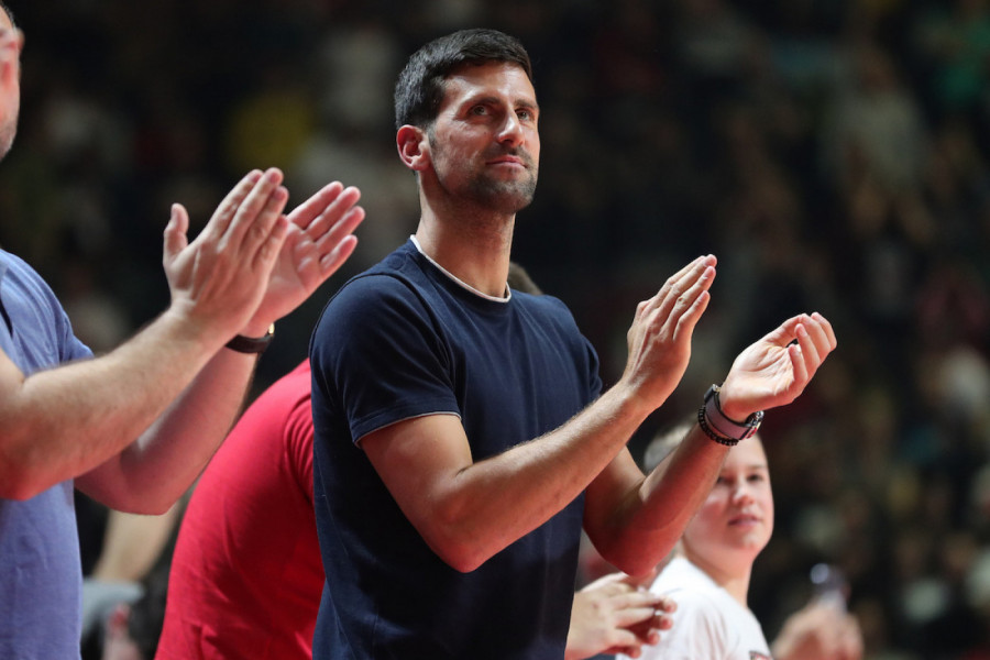 NOVAK U ARENI, DELIJE U TRANSU: Đoković došao u Beograd da bodri voljeni klub