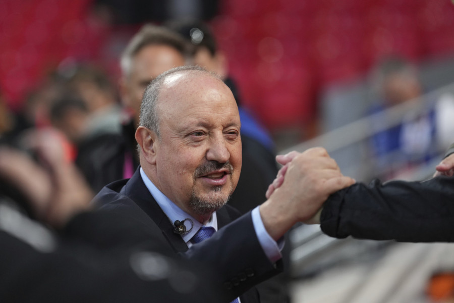 RAFA BENITEZ PREUZIMA SRBE!