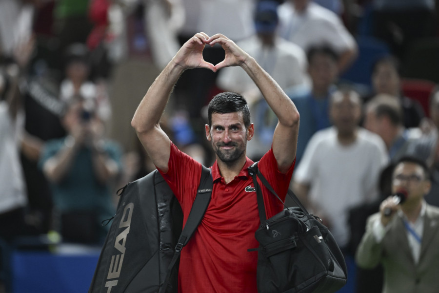 NOVAK IZAŠAO NA TEREN UZ LEGENDARNU PESMU! Da li ste primetili ovaj detalj na njemu? (VIDEO)