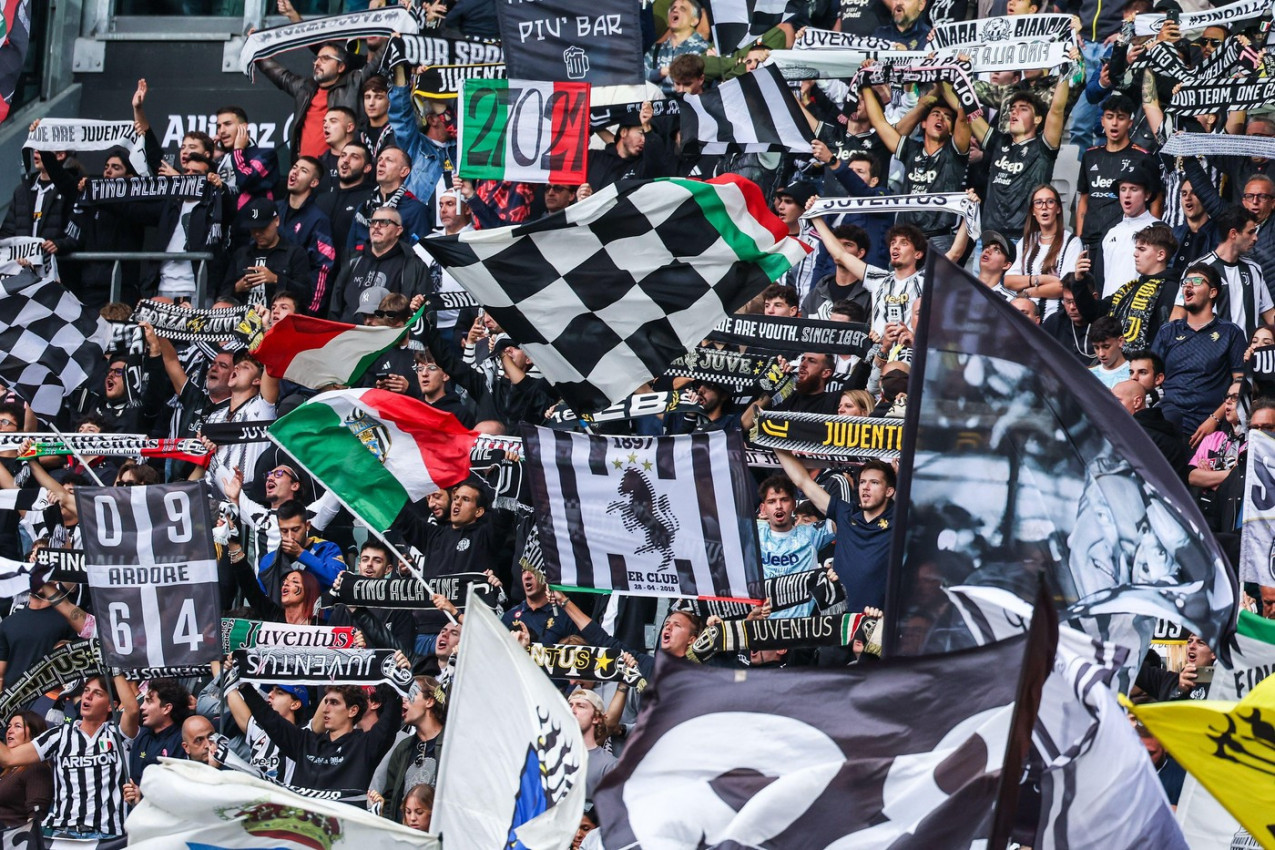 STRPLJENJA VIŠE NEMA: Navijači crno-belih traže smenu trenera! STRPLJENJA VIŠE NEMA: Navijači crno-belih traže smenu trenera!