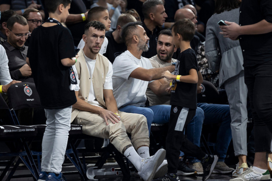 KAKO JE IVAN PERIŠIĆ ZAVRŠIO NA DERBIJU VEČITIH? PR Partizana ŠOKIRAO nakon gostovanja u jednom podkastu!