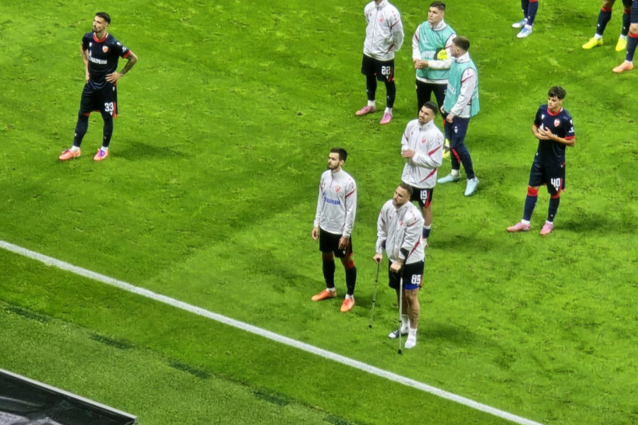 TEŠKE SCENE: Pogledajte šta se dešava s Arnautovićem posle teške povrede - UŽASNE VESTI ZA ZVEZDU! (FOTO)