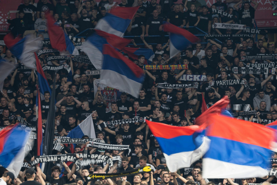 GROBARI PRONAŠLI KRIVCA ZA HAOS U ARENI: Rasprava posle tuče "srušila internet", a poruka je više nego jasna
