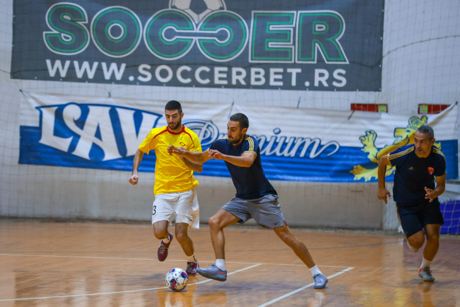 POČELA 17. SEZONA FUTSAL TAKMIČENJA U SLODESU: Šampion GSP Beograd pokazao da juri novu titulu Soccer Zlatne lige!
