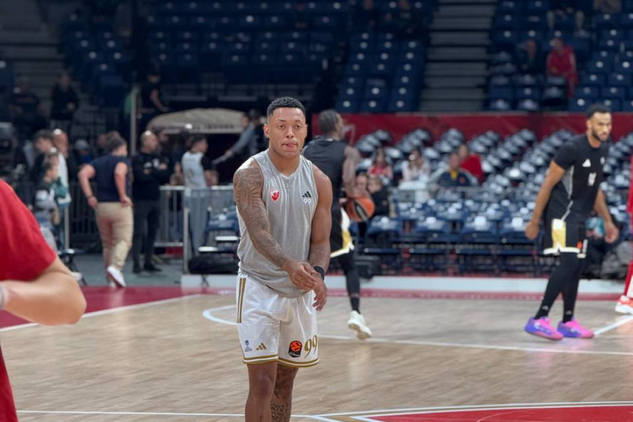 SPORTISSIMO ZABLISTAO U ARENI: Nisu samo košarkaši Zvezde Meridianbet i Asvela izdominirali u hali (VIDEO) SPORTISSIMO ZABLISTAO U ARENI: Nisu samo košarkaši Zvezde Meridianbet i Asvela izdominirali u hali (VIDEO)