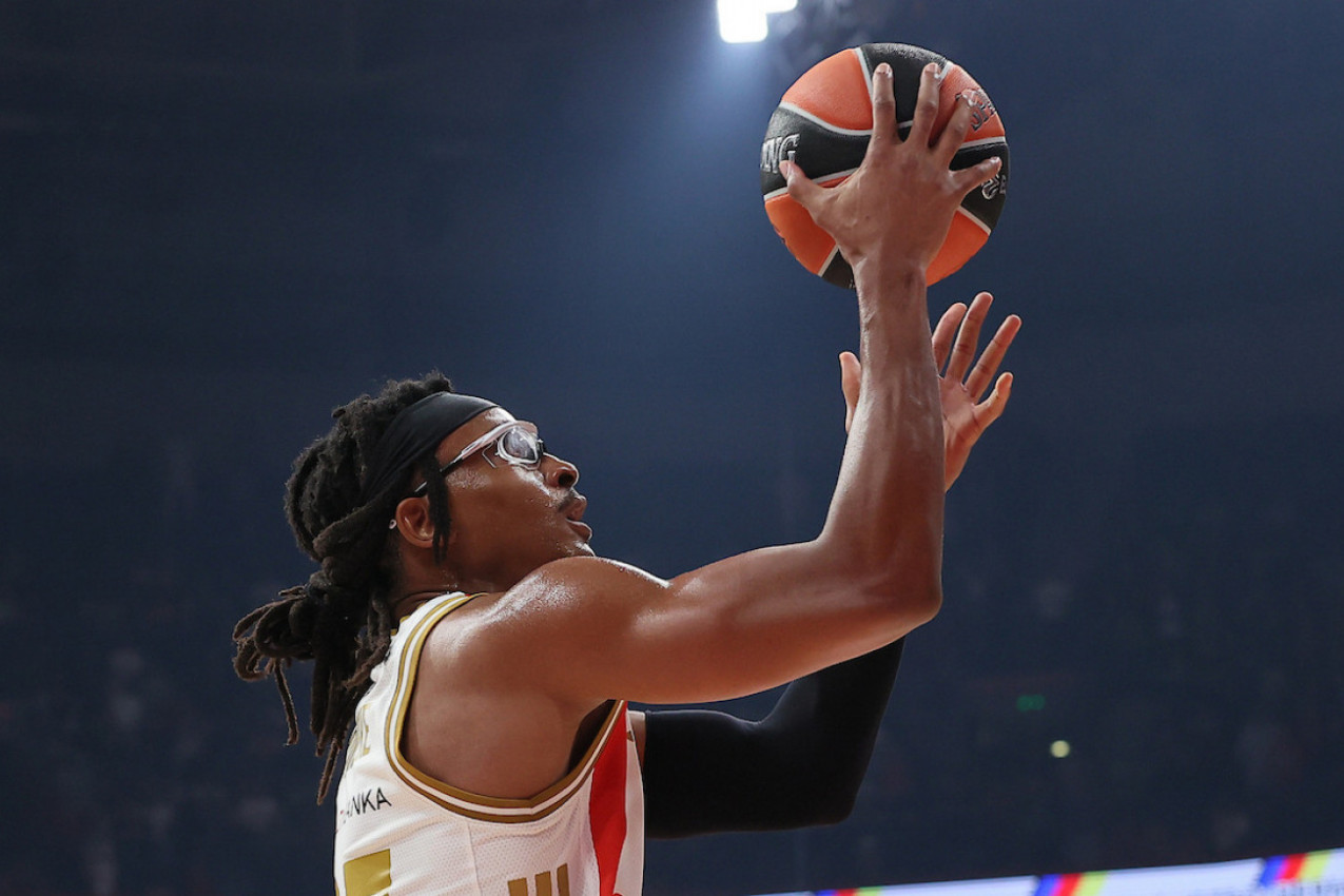 "OSTAO BIH OVDE DO KRAJA KARIJERE!" Heroj Moneke nije krio emocije nakon velike pobede: Osećam se voljenim ovde! (VIDEO)