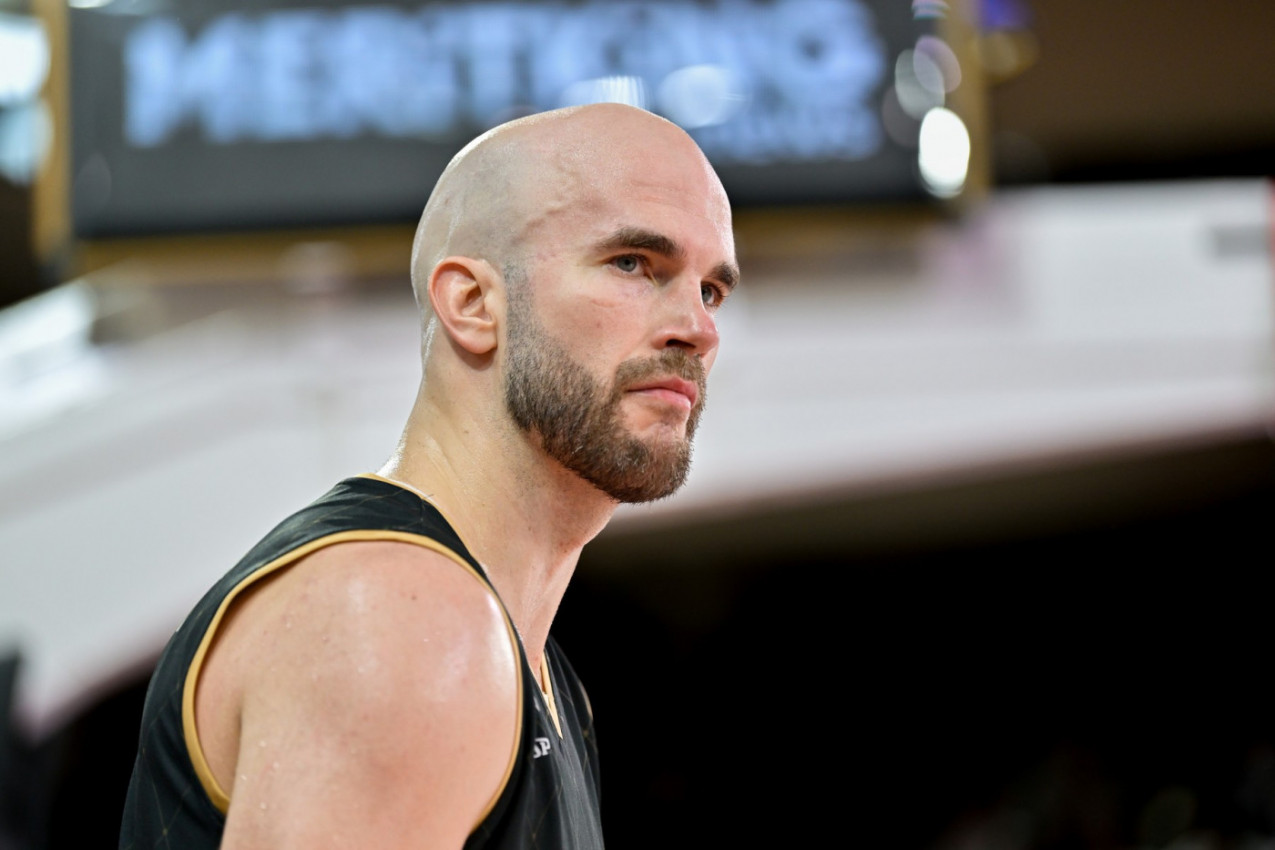 OVO NISTE ZNALI O NIKU KALATESU! Amerikanac koji je pokorio Evroligu, a ŽOC JE POSEBNO BITAN ZA NJEGOVU KARIJERU OVO NISTE ZNALI O NIKU KALATESU! Amerikanac koji je pokorio Evroligu, a ŽOC JE POSEBNO BITAN ZA NJEGOVU KARIJERU