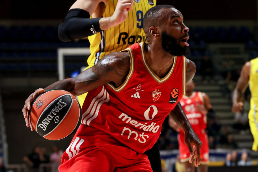 MONEKE I KODI IDEALNA KOMBINACIJA! Trener Makabija morao da traži tajm-aut!