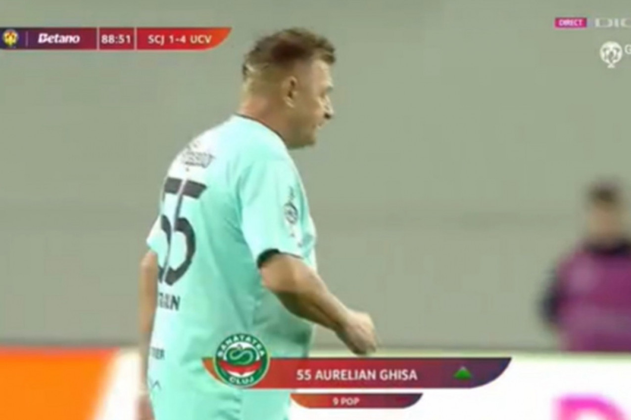 GIŠA JE NAJSTARIJI FUDBALER U ISTORIJI: Ima pivski stomak, 61 godinu - ali je zaigrao u Kupu! (VIDEO) GIŠA JE NAJSTARIJI FUDBALER U ISTORIJI: Ima pivski stomak, 61 godinu - ali je zaigrao u Kupu! (VIDEO)