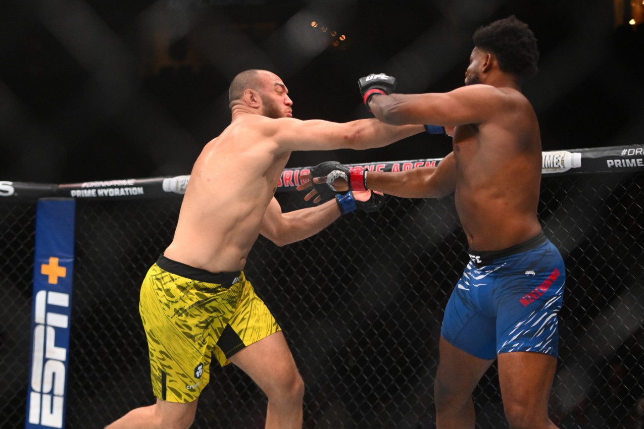 PAS MI JE POJEO PRST! Šokantna ispovest MMA borca PAS MI JE POJEO PRST! Šokantna ispovest MMA borca