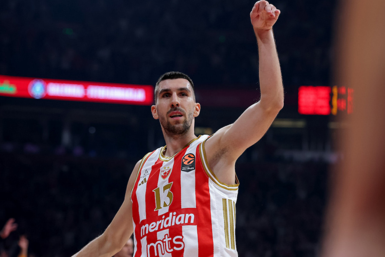 UBEDLJIVA ZVEZDA MERIDIANBET U ARENI: Panatinaikos vezao tri trojke, crveno-beli još uvek dvocifreni!