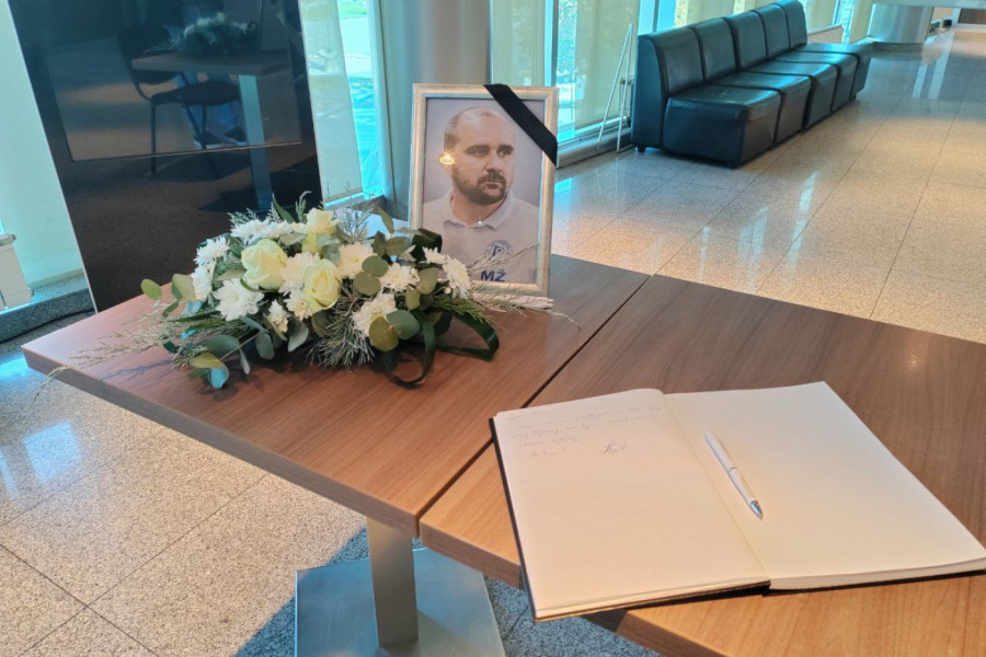 KOMEMORACIJA MLADENU ŽIŽOVIĆU: Bijeljina i Republika Srpska plaču zbog preminulog trenera! (FOTO, VIDEO)