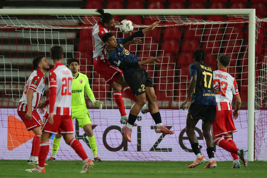 POLUVREME NA MARAKANI! Zvezda sjajno krenula, pa se povukla u odbranu!