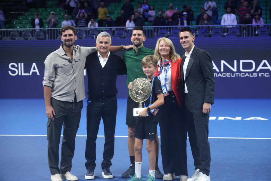 NOVAK PUNO RIZIKOVAO ZBOG PORODICE: Legenda pojasnila Đokovićevu spornu odluku