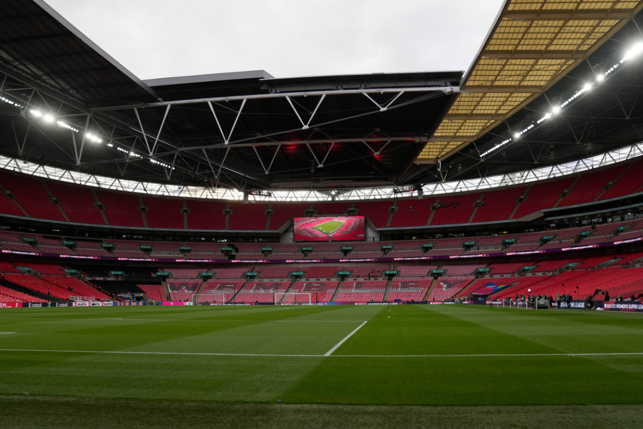 ISPRED VEMBLIJA JE VEĆ KRCATO! "Orlove" čeka paklena atmosfera (VIDEO)