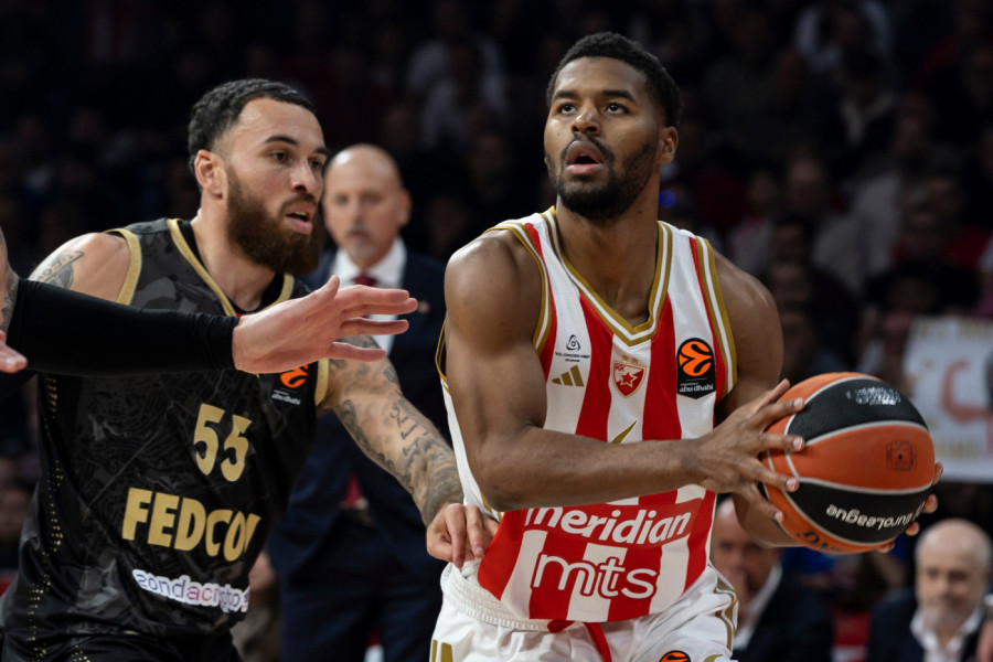 ZVEZDA MERIDIANBET NIKAKO DA STIGNE DO PREOKRETA! Monako  u prednosti, FANTASTIČNA ATMOSFERA NOSI OBRADOVIĆEVE PULENE!