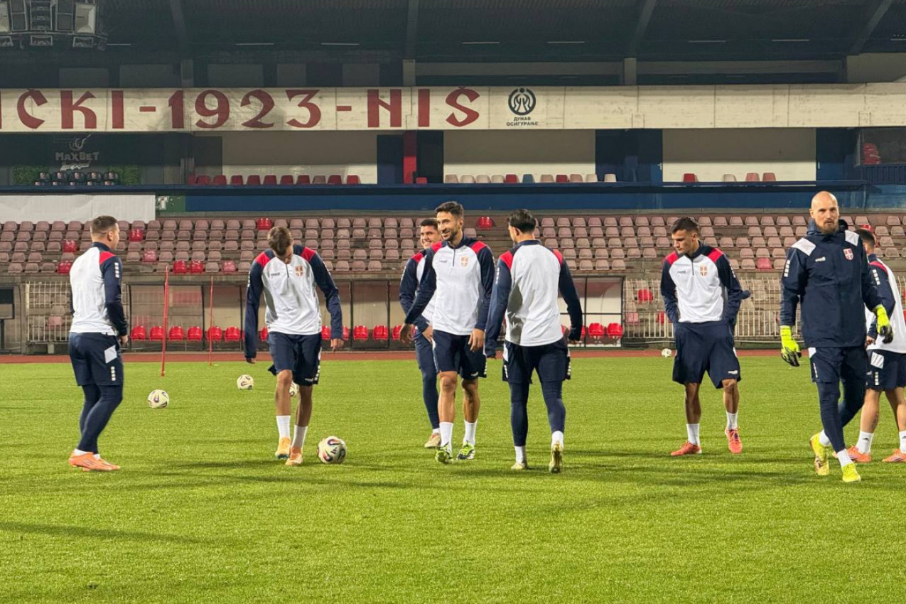 SJAJNA ATMOSFERA NA TRENINGU "ORLOVA": Srbija spremna za obračun s Letoncima! (VIDEO)