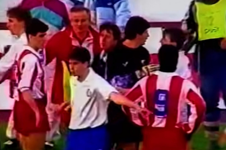 PRED SMRT JE OTKRIO STROGO ČUVANU TAJNU: Najdraži trofej Ju fudbala je 17 godina skrivan u grobnici! (VIDEO)