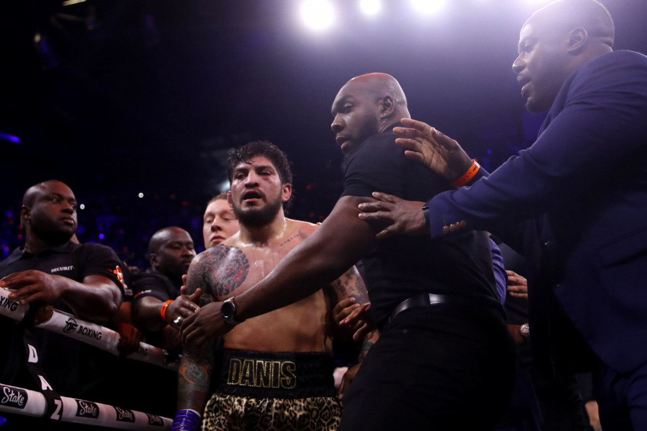 MMA BORAC DOBIO DOŽIVOTNU: Zbog tuče popio najveću moguću kaznu