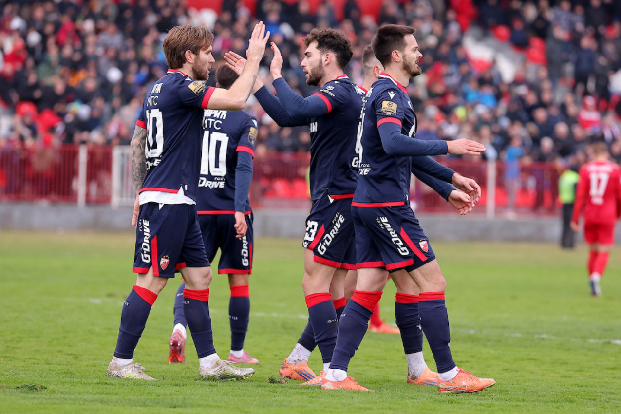 ZVEZDA SE PLASIRALA U OSMINU FINALA! Na kolenima i trećeligaš, rutinska pobeda crveno-belih!