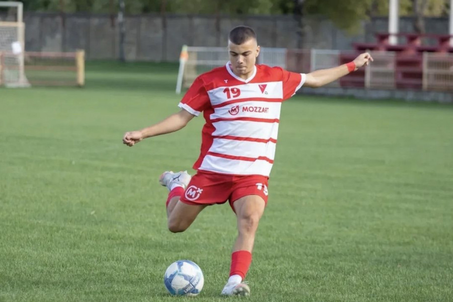 NEOBIČAN POTEZ U FINIŠU JESENI: Klub je promovisao dva nova igrača!