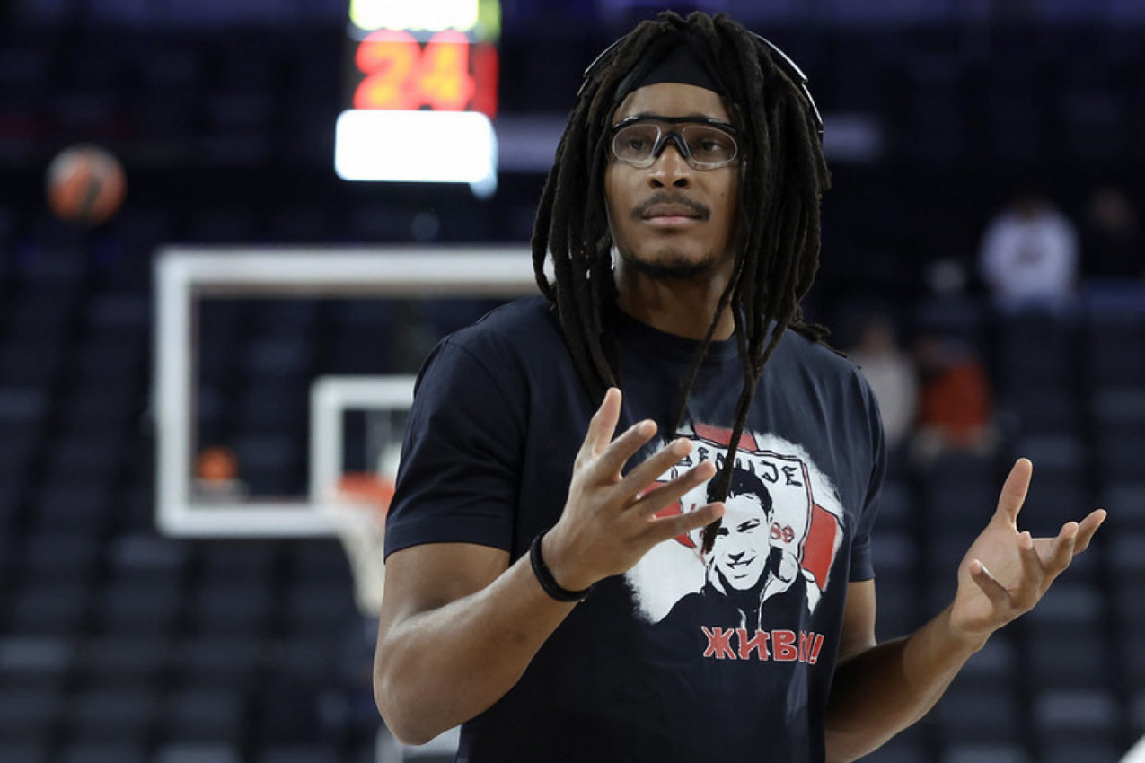 ZVEZDA PAMTI JAGODU: Emotivan omaž sa parketa i poruka da neke uspomene NIKADA ne blede!