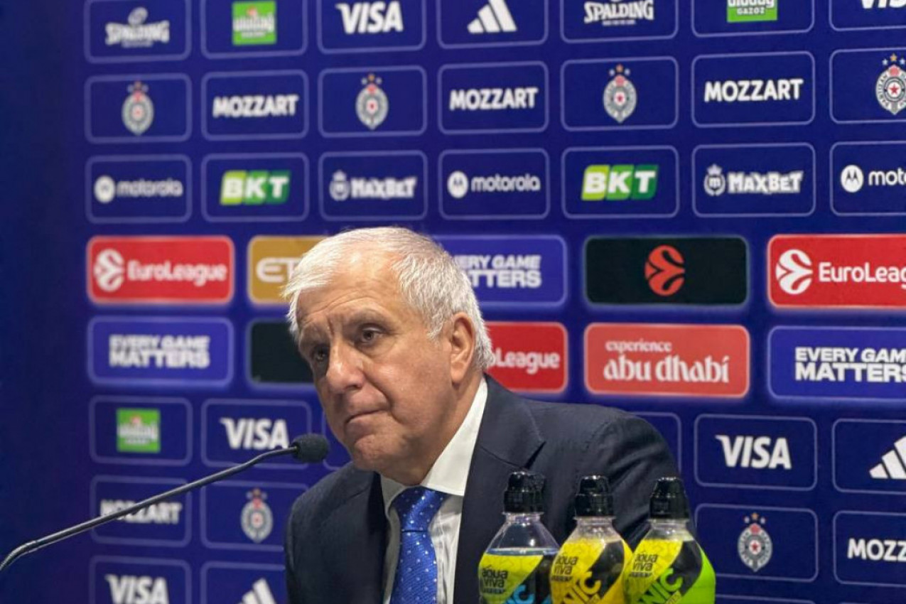 ŽELJKO OBRADOVIĆ GRMEO NA KONFERENCIJI: Nemam problem da kažem ljudima u oči šta mislim...