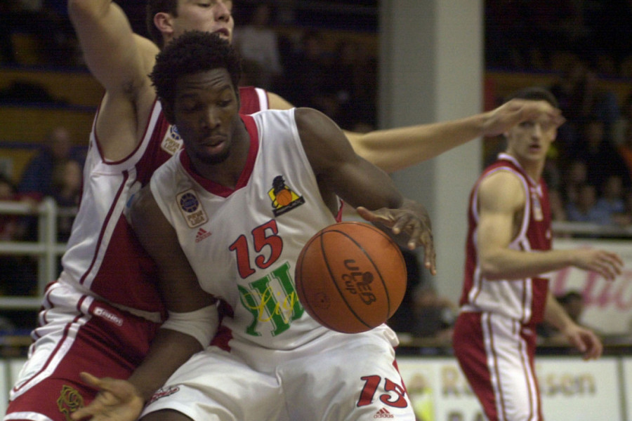 HOROR! Pijani košarkaš u Beogradu ubio devojku srpskog pevača, pušten iz zatvora, pa pobegao: "I dalje imam flešbekove"