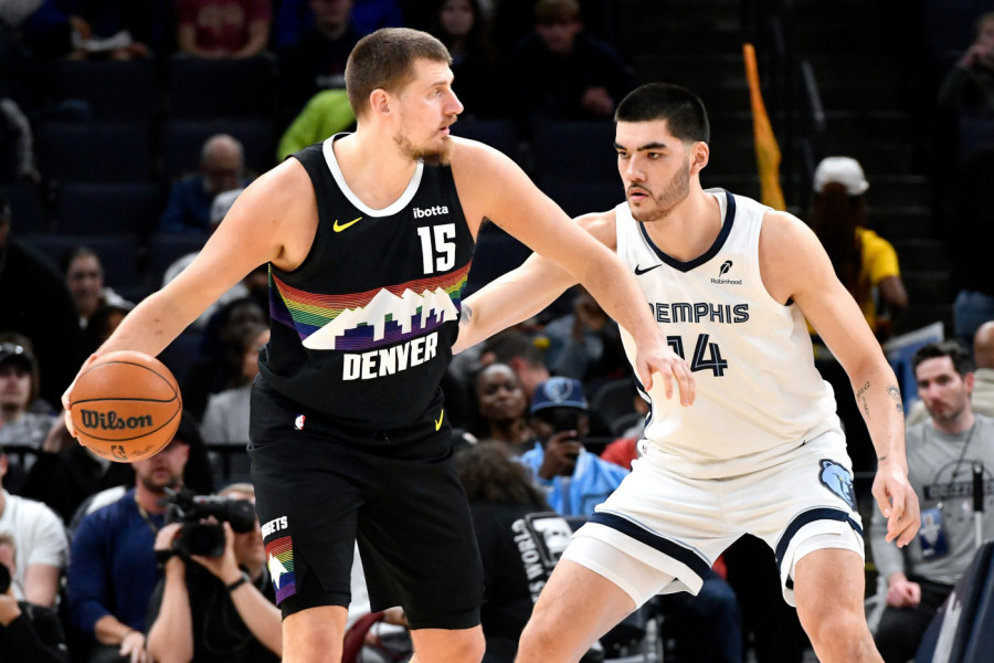 IMA OČI I NA LEĐIMA: Jokić jednim potezom ponizio kompletnu odbranu Memfisa! (VIDEO)