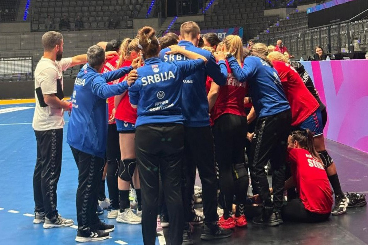 NEKA IGRE POČNU: Srpkinje spremne da pokore "Porše arenu"! (FOTO-GALERIJA, VIDEO)