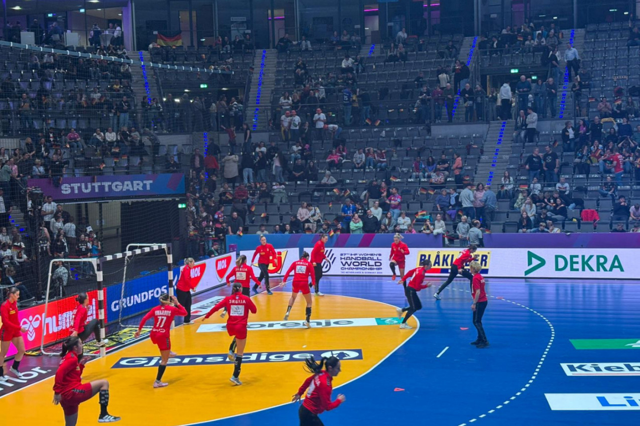 SRPSKE RUKOMETAŠICE POČINJU BORBU NA SP! Naše devojke blistaju na terenu!