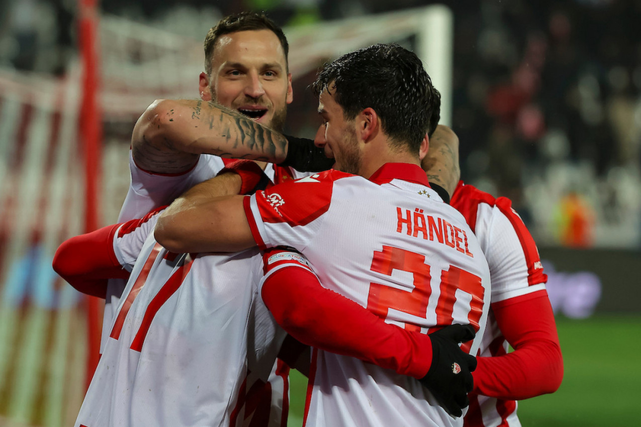 ZVEZDA DIREKTNO U 1/8 FINALA LIGE EVROPE: Apetiti skaču, a evo kako je to moguće za Milojevu četu!