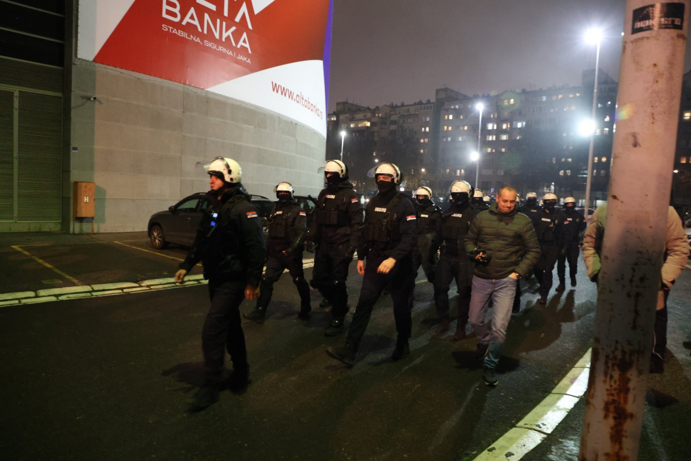 Ogroman broj policijskih snaga ispred Beogradske arene!