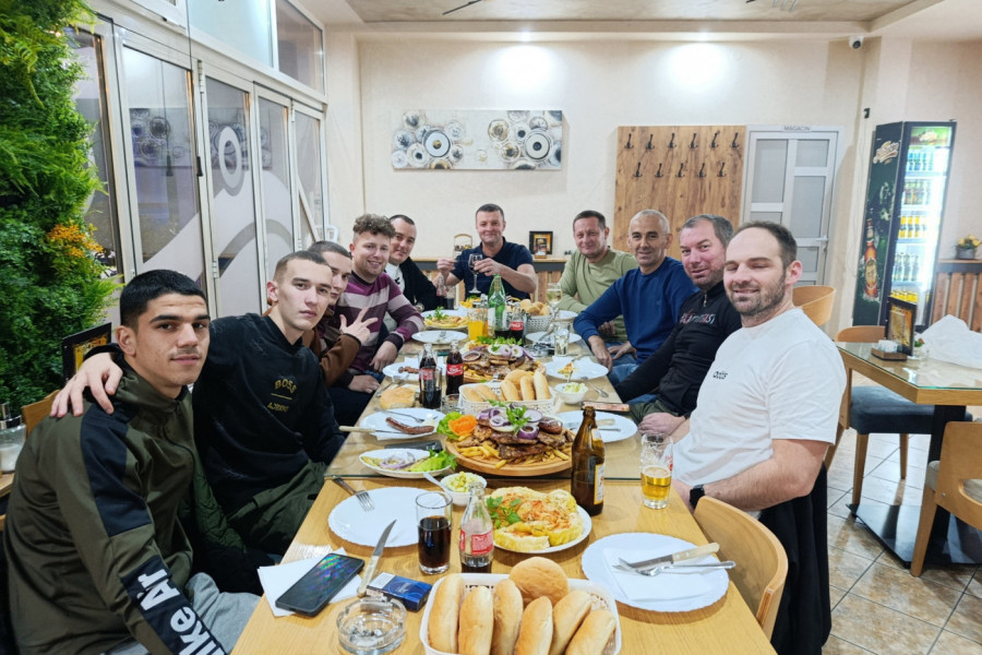 AZBUKOVICA IMA ZA ČIME DA ŽALI: Problemi sa sastavom doveli do oscilacija u igri!