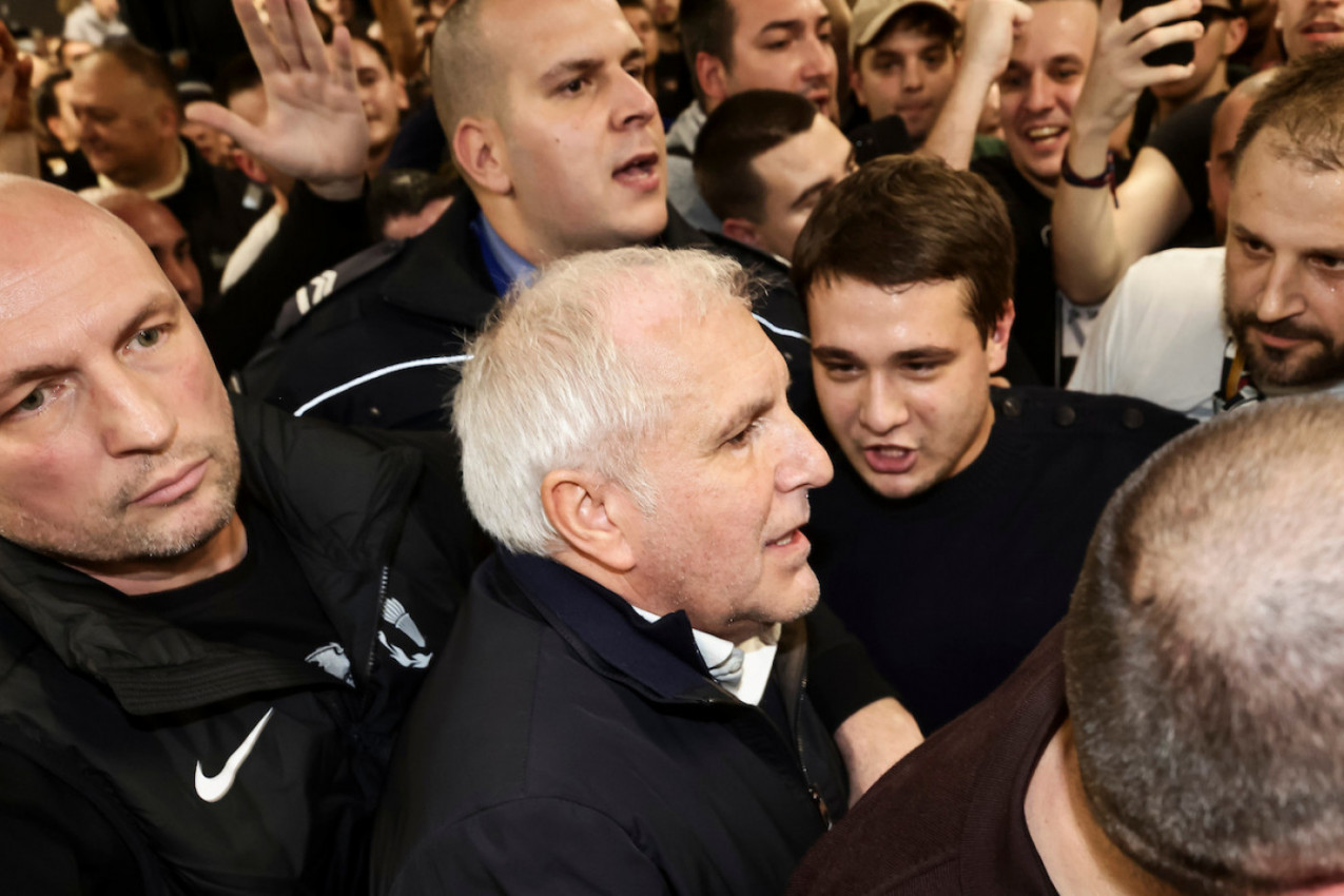 ZATO SU MOLBE GROBARA BILE UZALUDNE: Evo zašto Obradović nije povukao ostavku i ostao u Partizanu