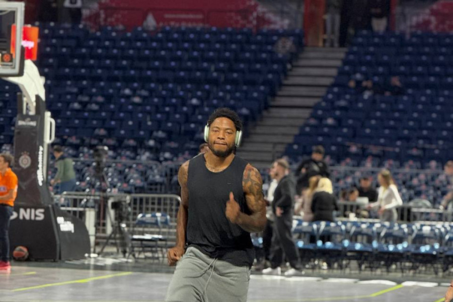 POVREDIO SE TAJRIK DŽONS!