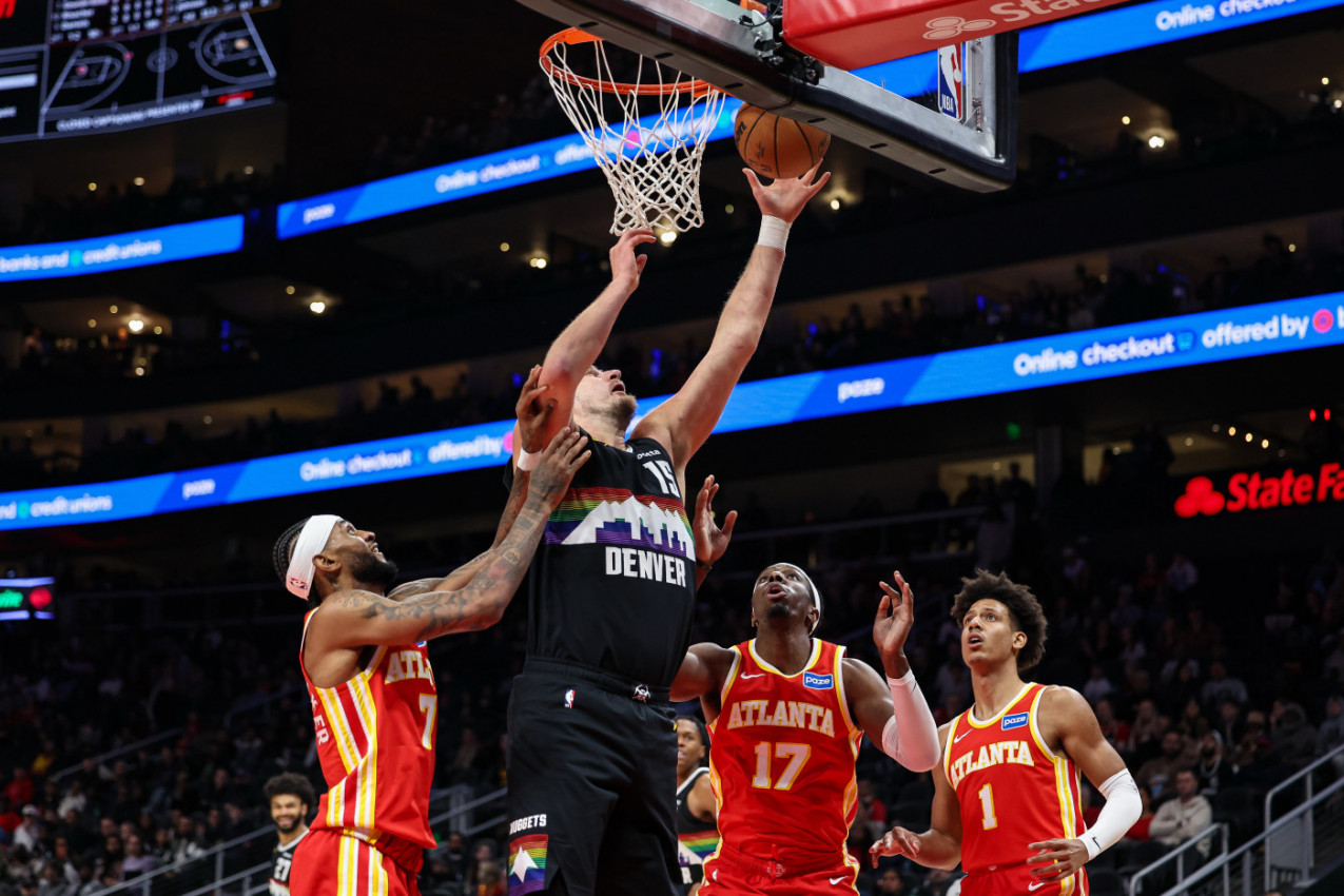 KAO DA GA JE TENK PREGAZIO: Jokić sav u ranama  (FOTO)