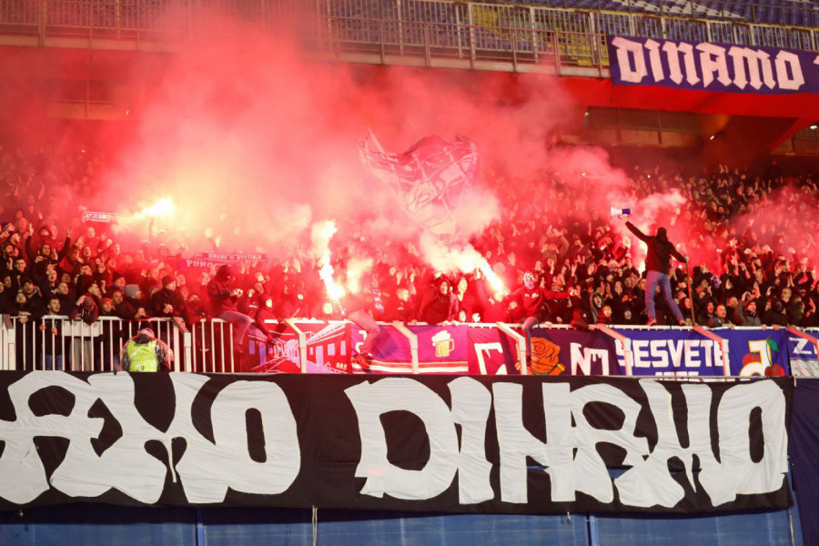 DRAMA NA MAKSIMIRU: Stadion je eksplodirao u 102. minutu! Šokantan finiš velikog derbija! (FOTO)